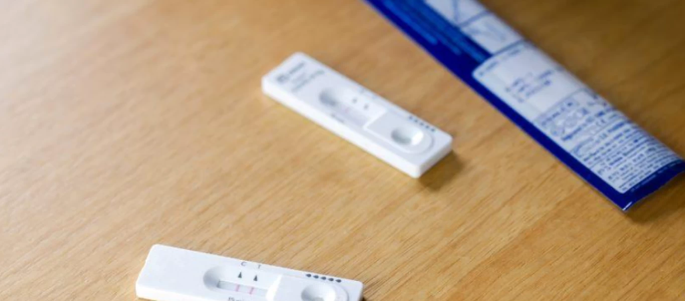 Η Ελλάδα σε κλοιό…self tests - Πού θα είναι υποχρεωτικά; Το σενάριο για μετακινήσεις εκτός νομού